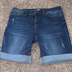 JEAN SHORTS!